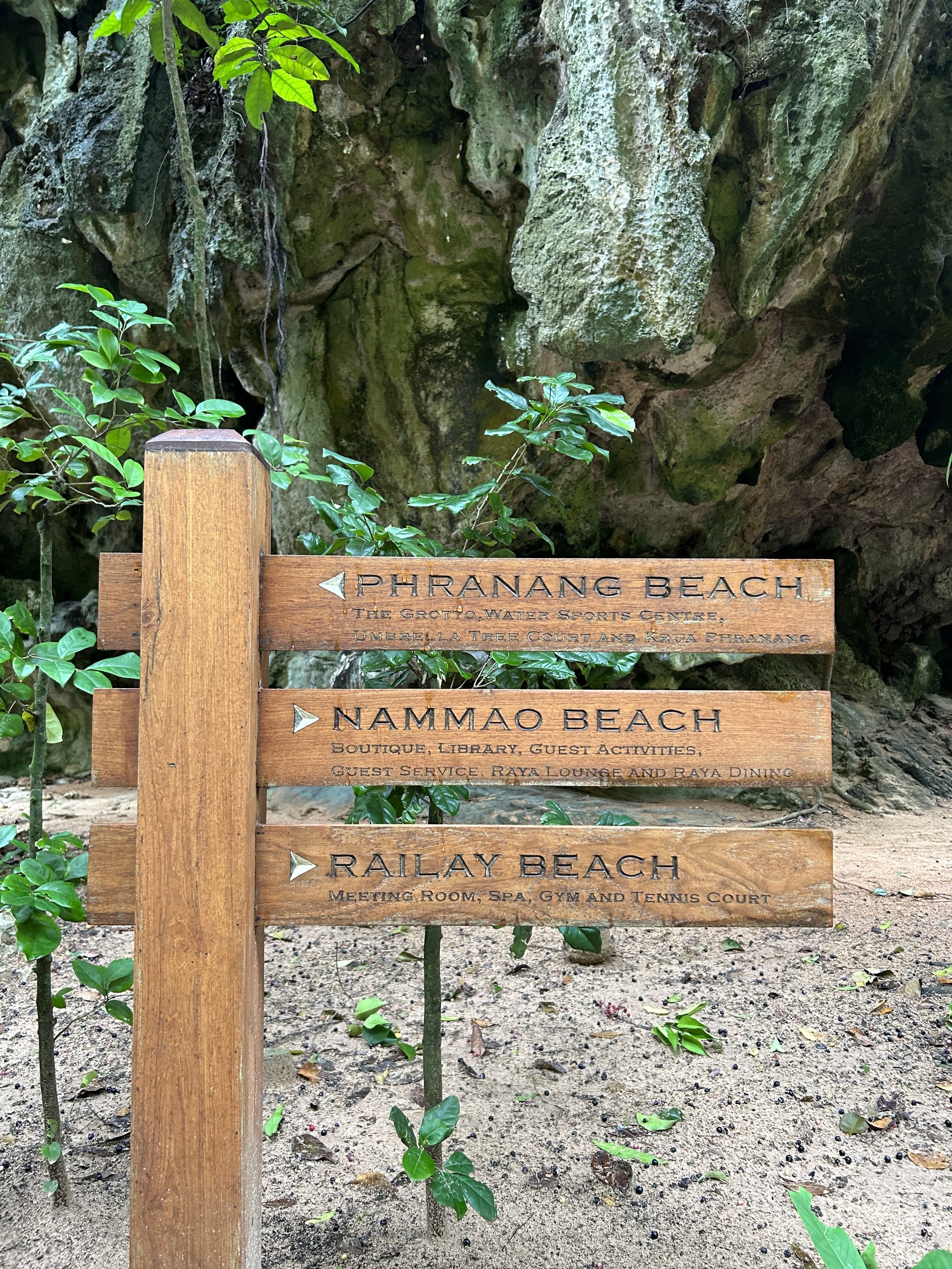 Railay- beach signs.jpg