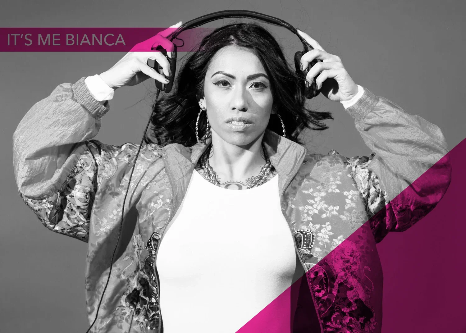 Bianca_headphones_1.webp