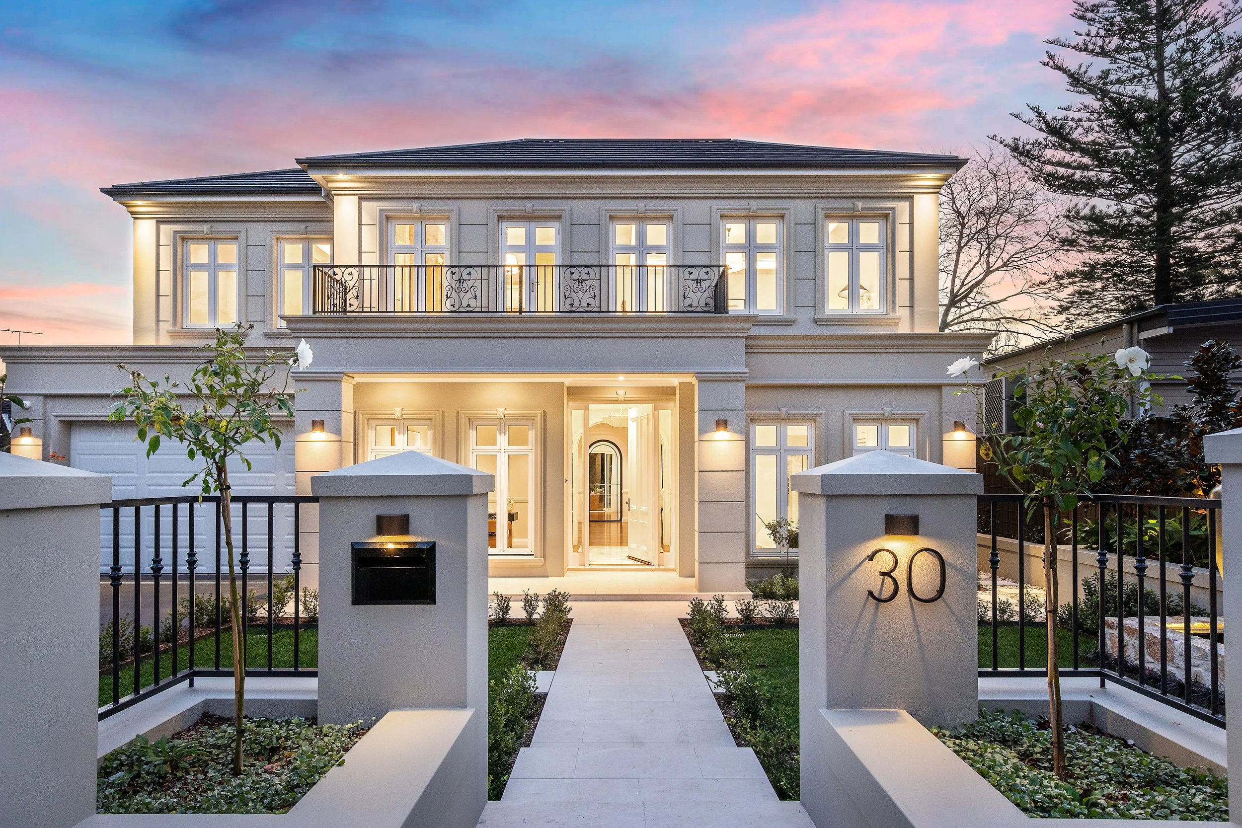 30 Banool Ave St Ives Dusk 4.jpg