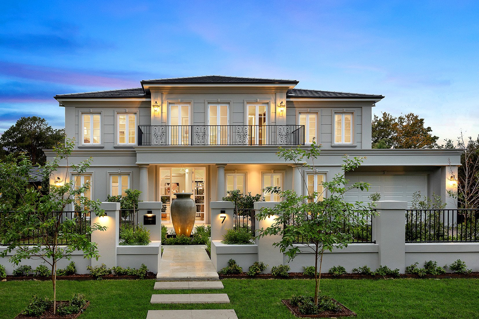 Facade 2.jpg