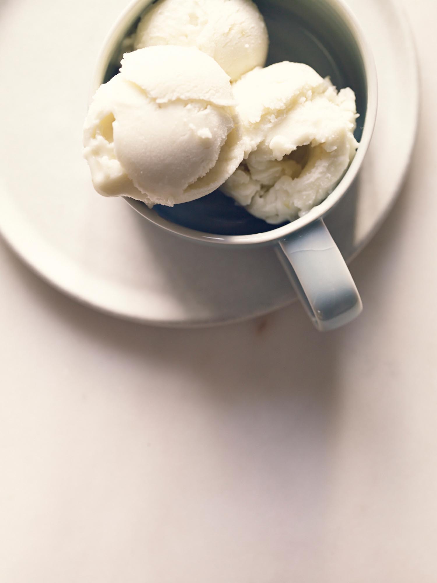 17.HomesAndGardensJul15EmmaLeeAliceHartAliBrownIceCreamsSorbet.jpg