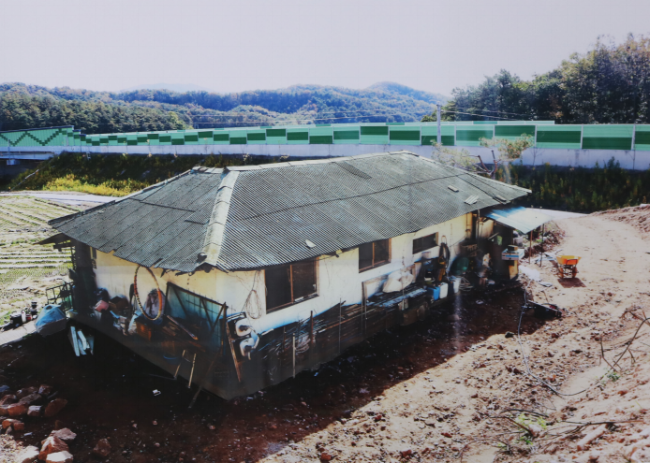 Two Layers-Old House-1
