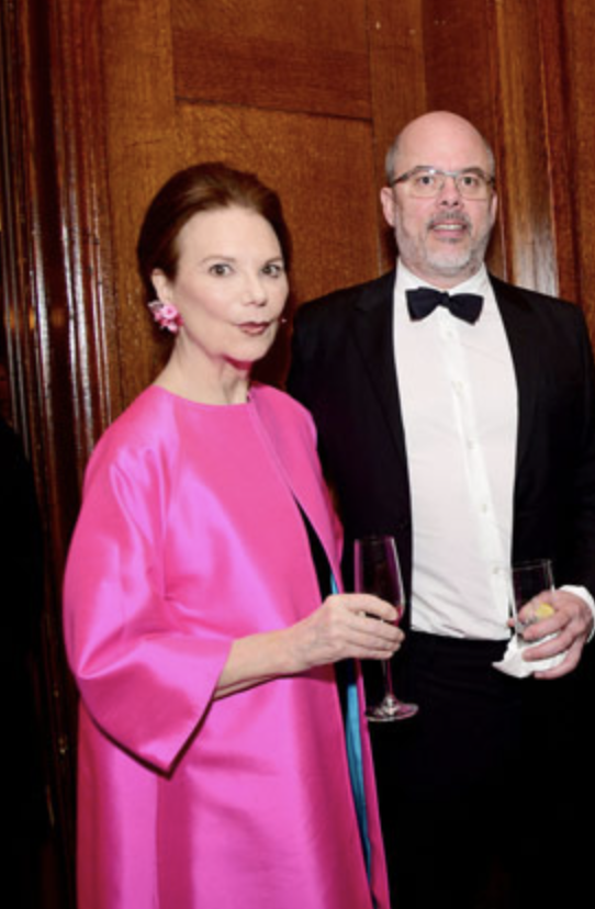 Suzanne Santry.png