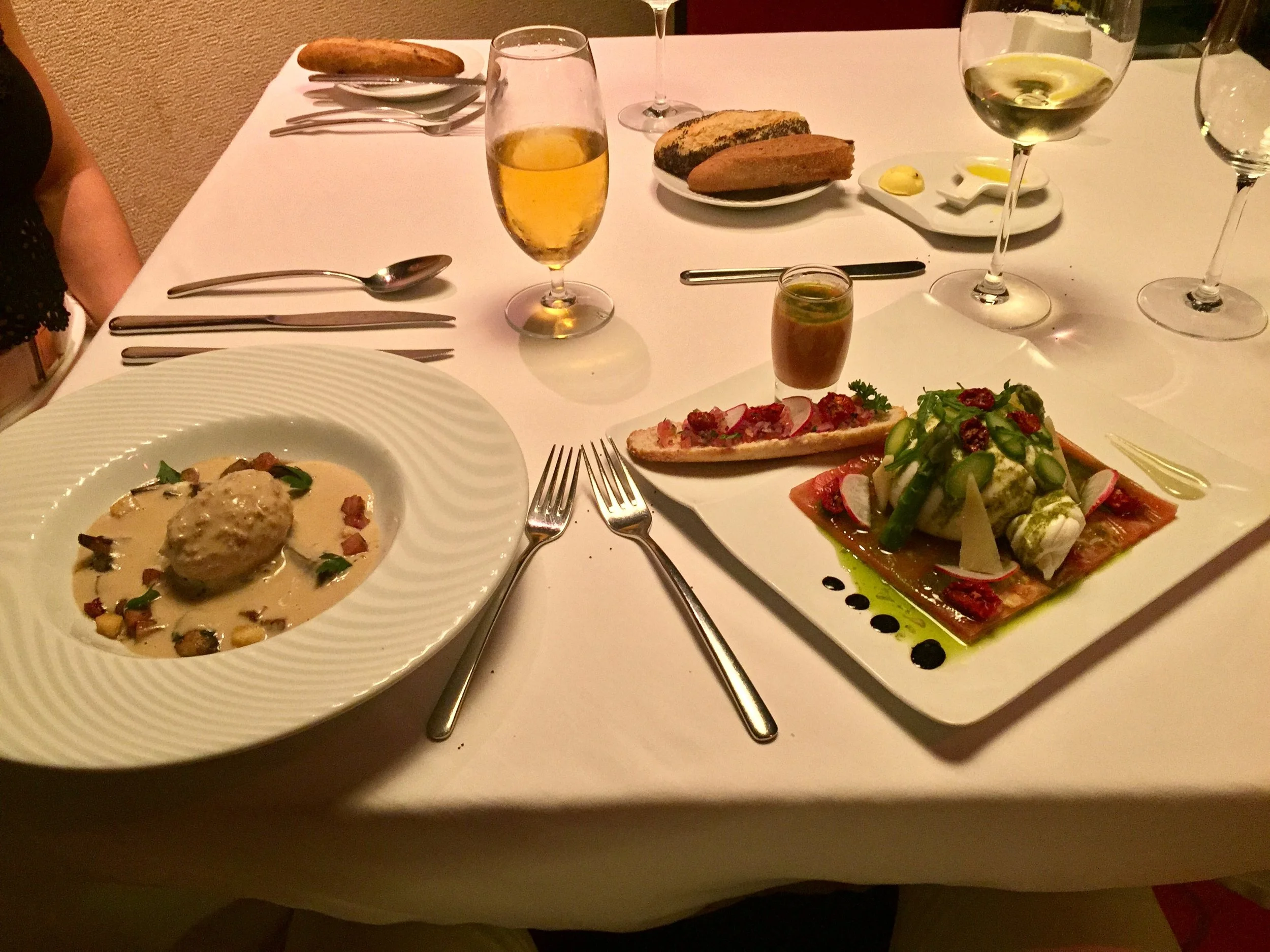 Entrée au Sens