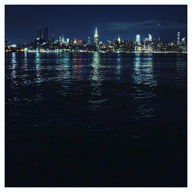 🌃