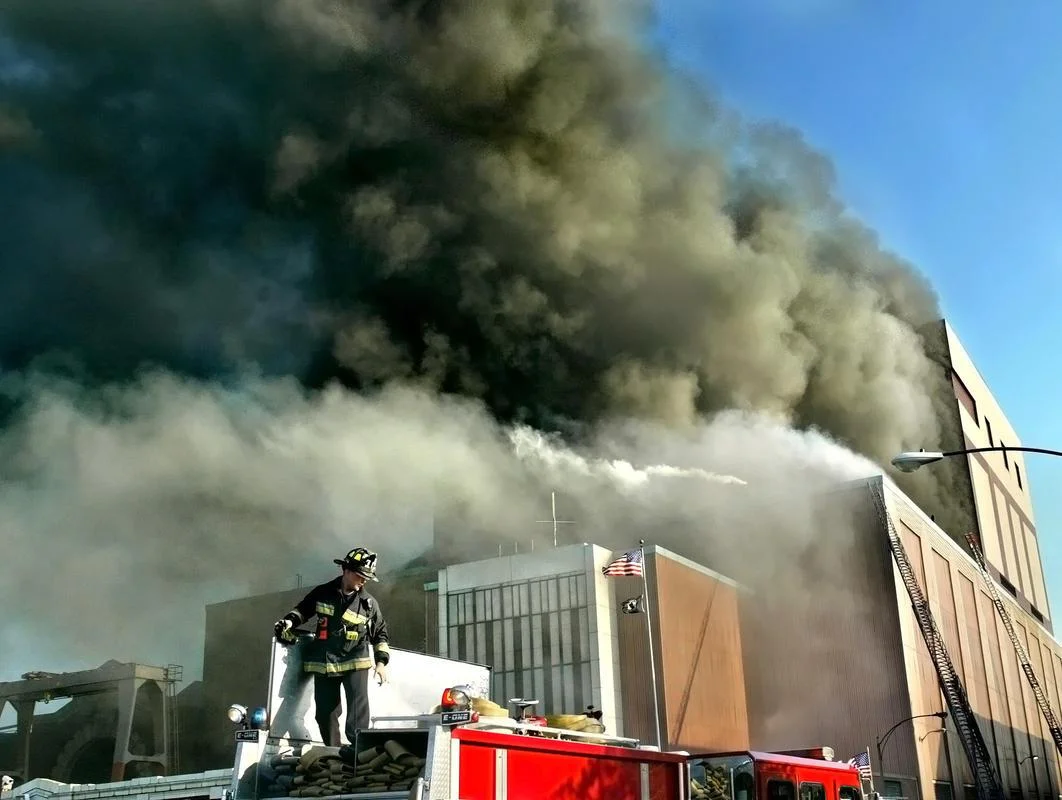 Photo credit: Mark Garfinkel, http://www.bostonherald.com/news_opinion/columnists/peter_gelzinis/2014/11/gelzinis_firefighters_blame_illnesses_cancer_on_blaze