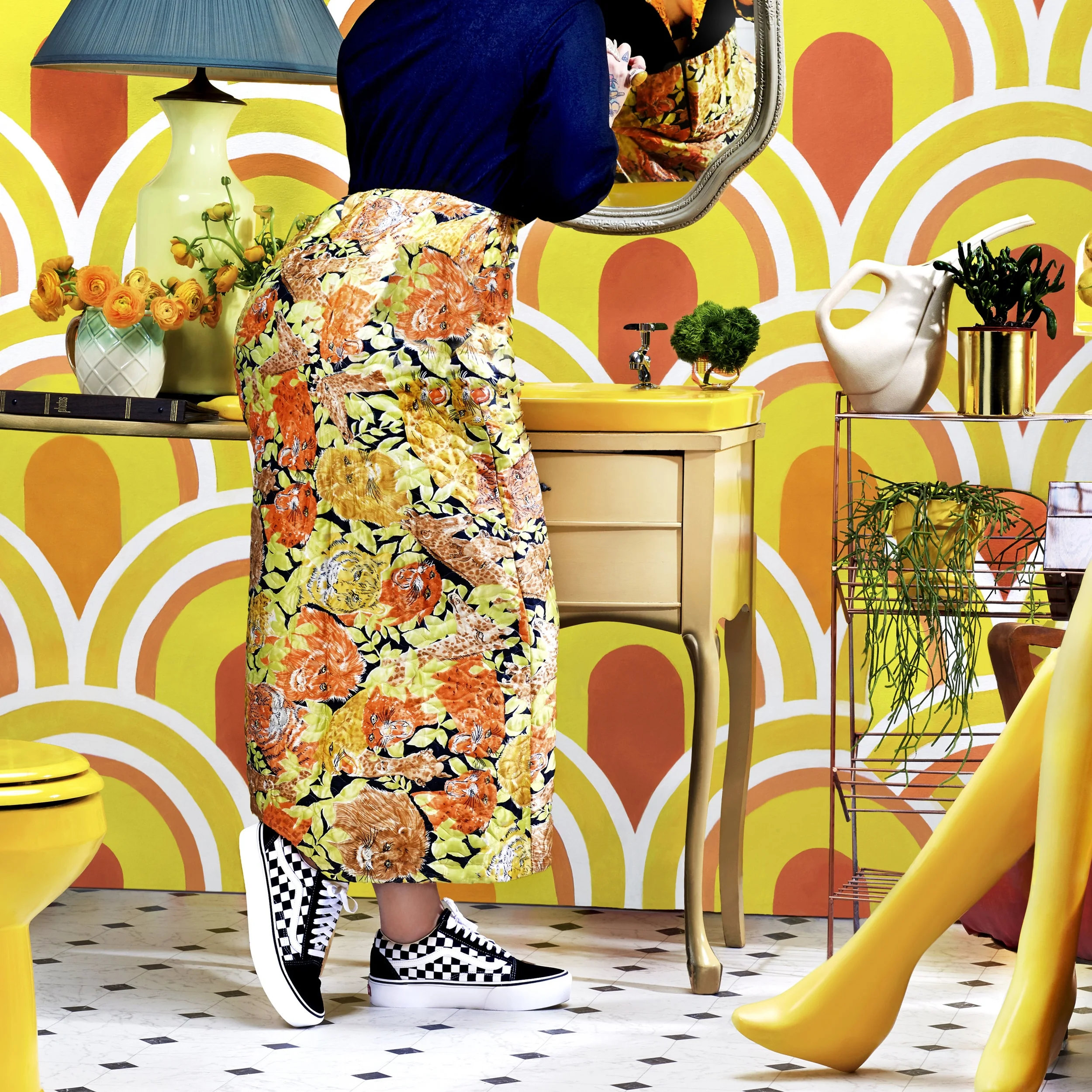 POSTURE_ZAPPOS_MISCHA_SHOT_02_ 1_E.jpg