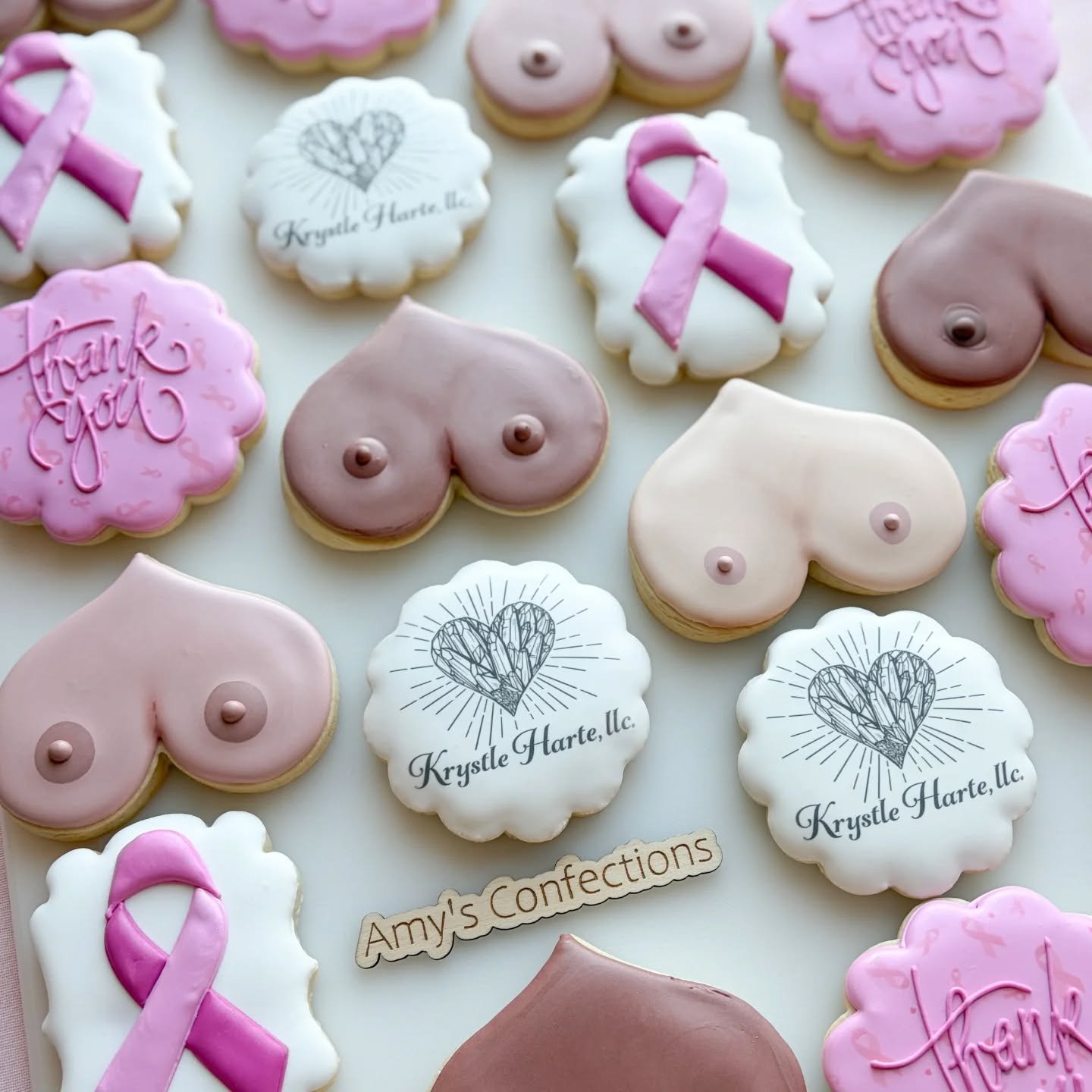 A sweet delivery for an amazing team! 

🍪 Today I stopped by Dr. Pavone&rsquo;s office to drop off some treats and say thank you for their continued trust and referrals.

In my work with restorative areola tattooing, I see firsthand how important th