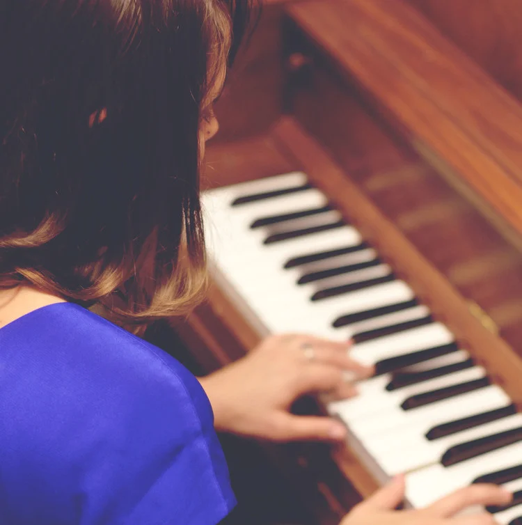 piano+square.jpg