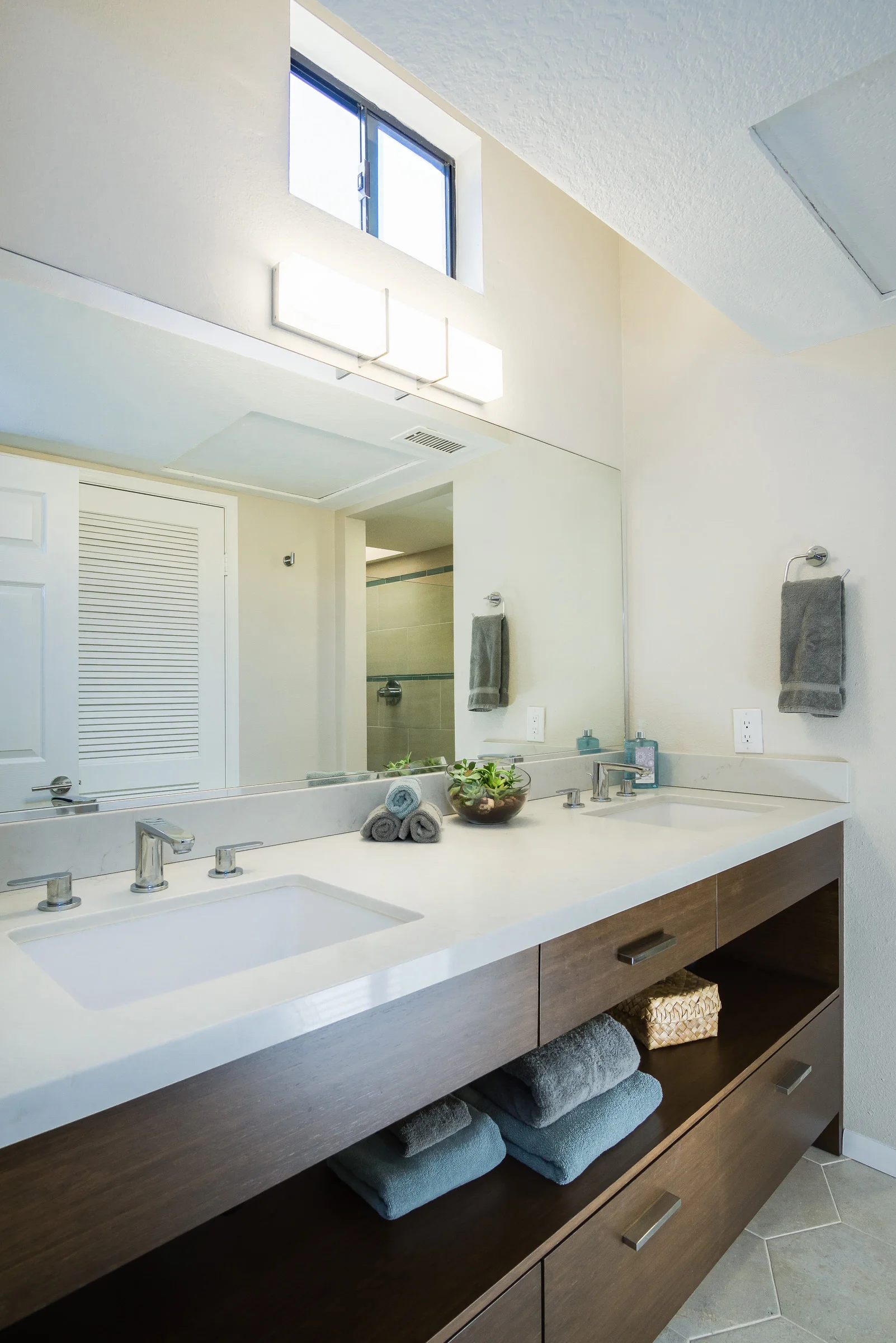 Pasadena Ohio Master Bath