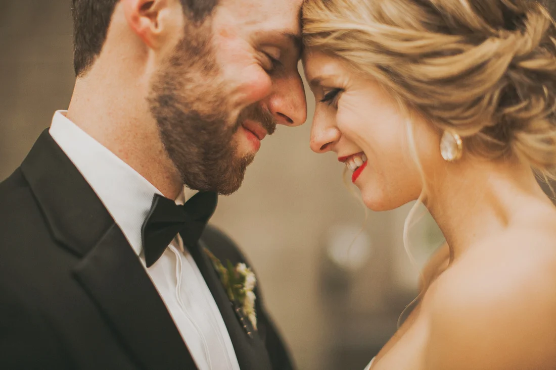 NessakHotelMonacoModernBridalstudio2.jpg