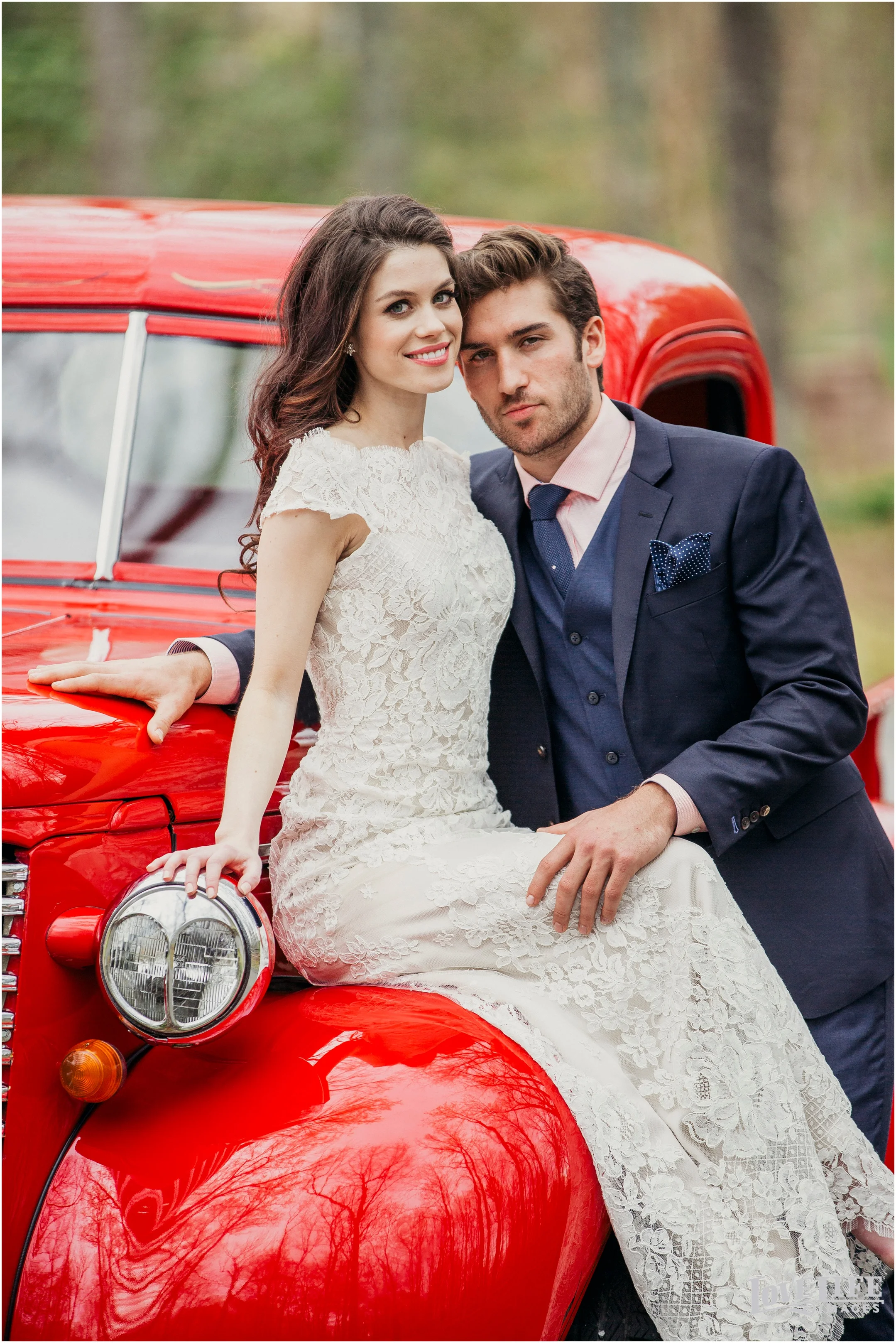 DistrictWeddingModernBridalStudio.jpg