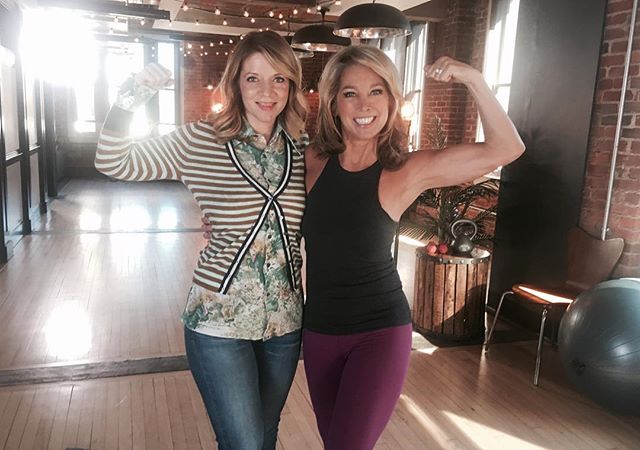 love this lady @deniseaustin #setlife #beauty #dcmakeupartist #production #cleanbeauty #fitclub #bts #yogateacher #yogavibes #makeuphair #instudio