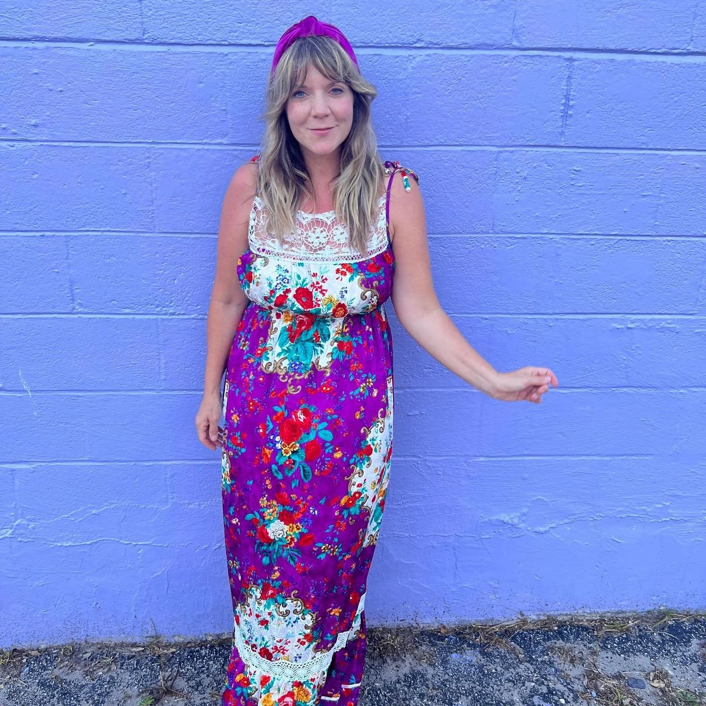 New IG @innerbeautyartist 

will be posting more of how I incorporate wellness, beauty and love together in everything I do! 

Also bought the domain Innerbeautyartist today as a new version of my work is starting to come through! teaching inner beau