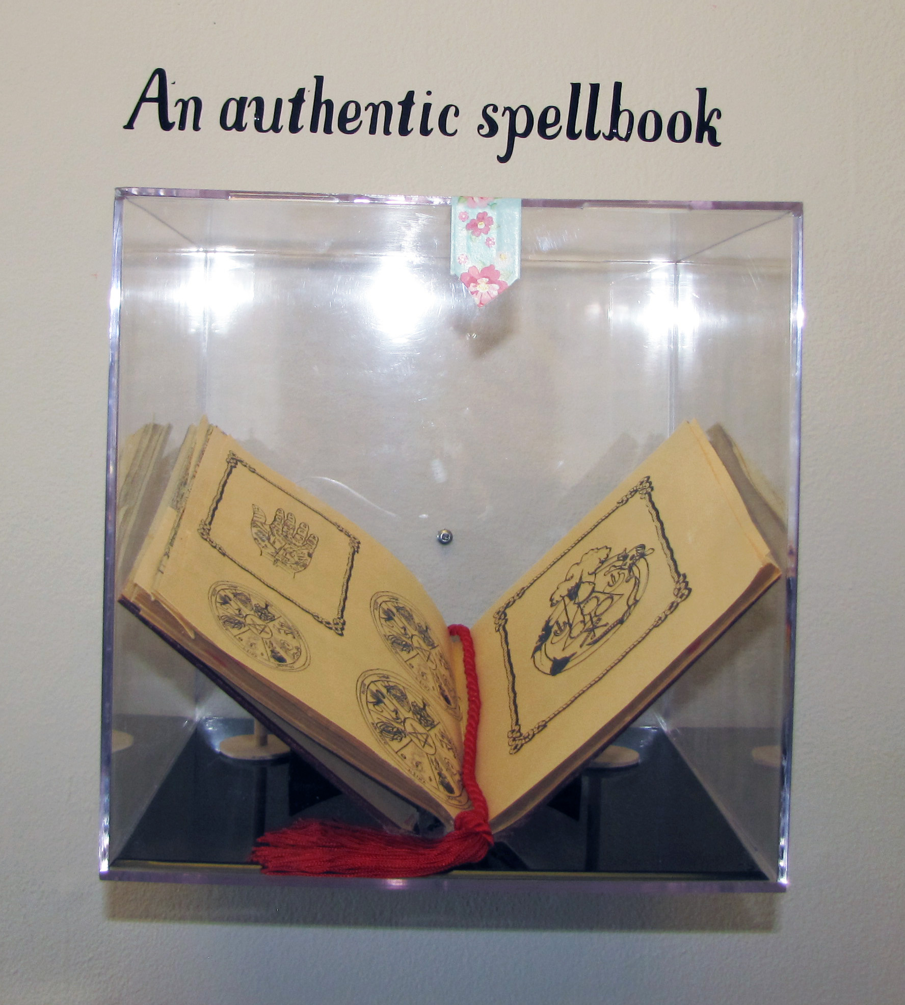 spellbook2.jpg