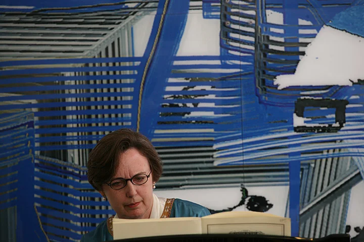 PerformingCageInAlba3.jpg
