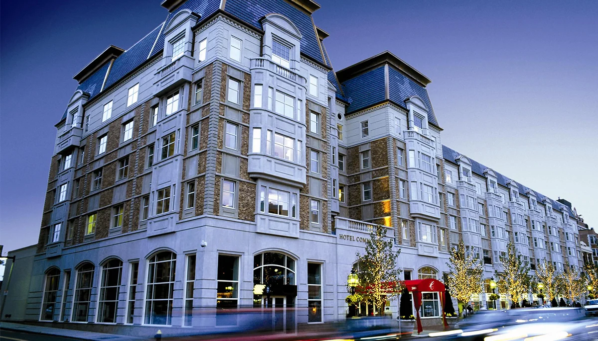 4/Hotel Commonwealth