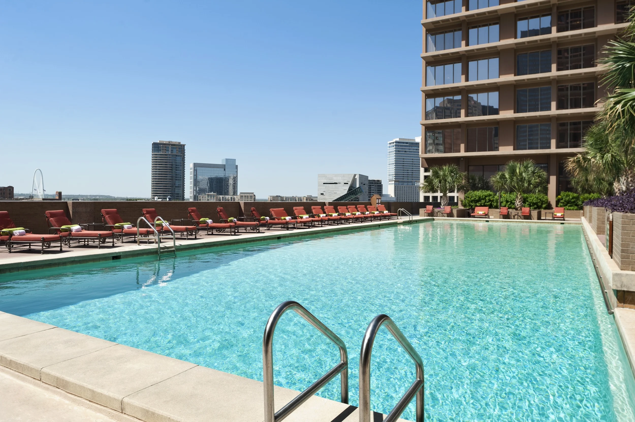 5/Fairmont Dallas