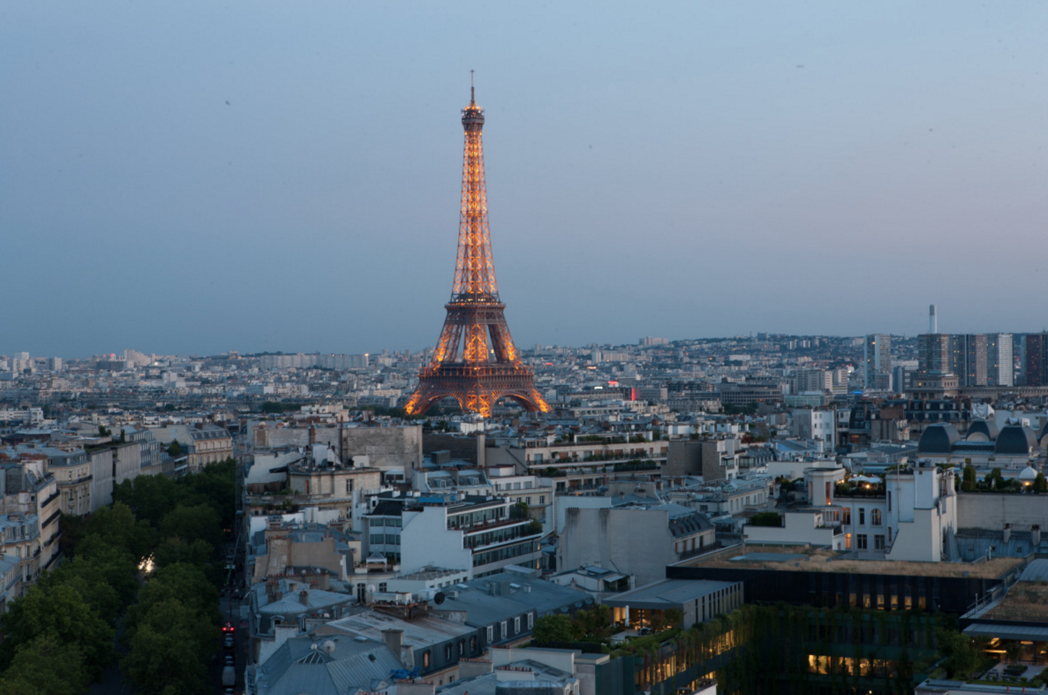 2/Eat at the Eiffel Tower