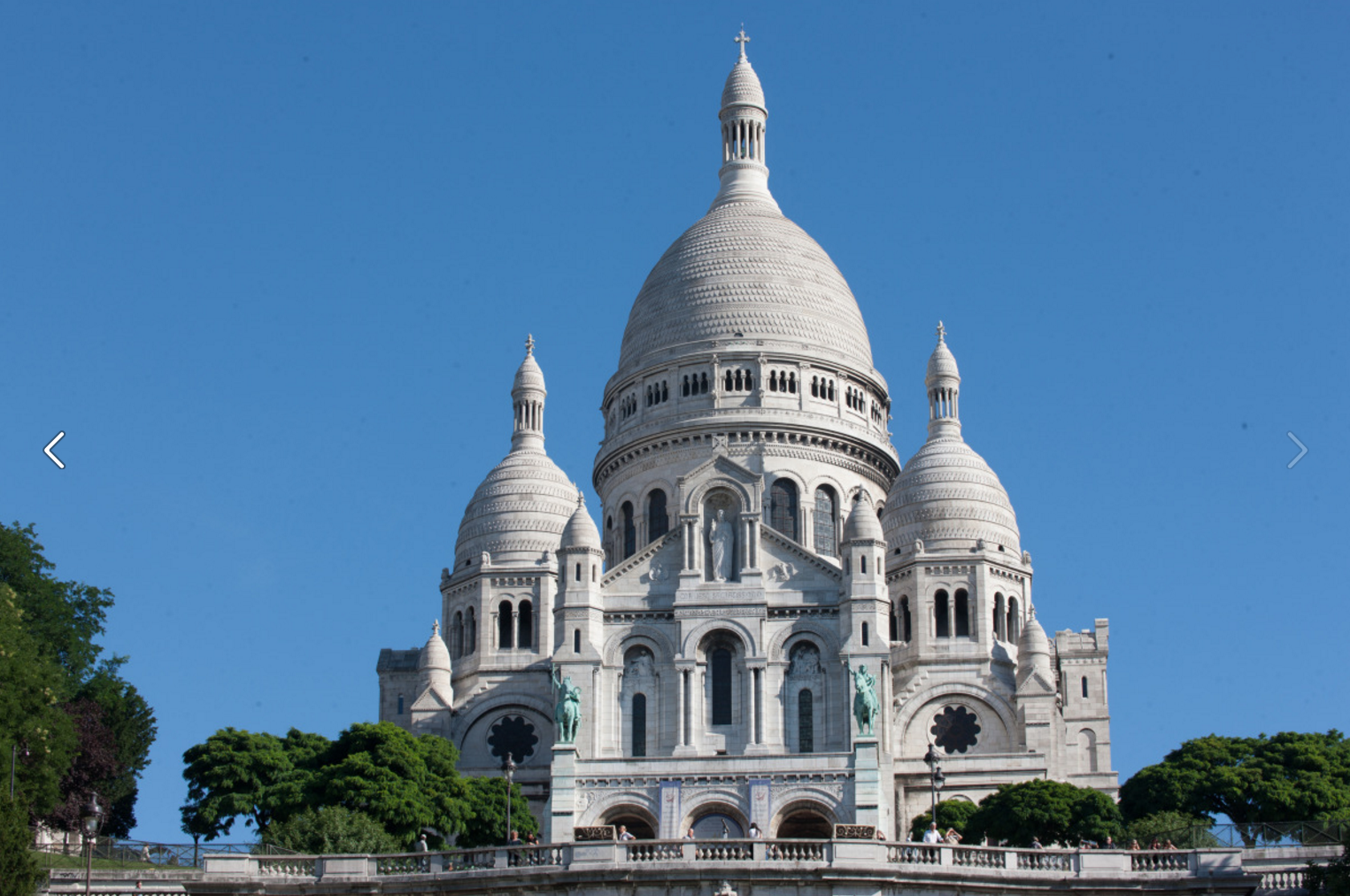 3/Climb the steps of Montmartre