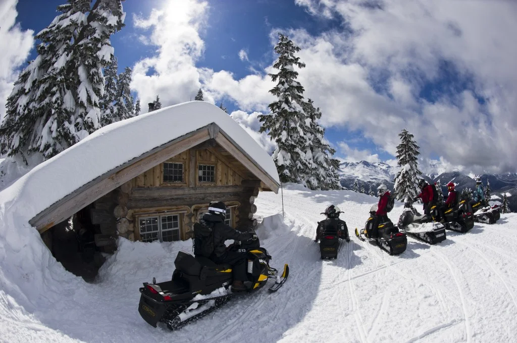 5/Snowmobile tours