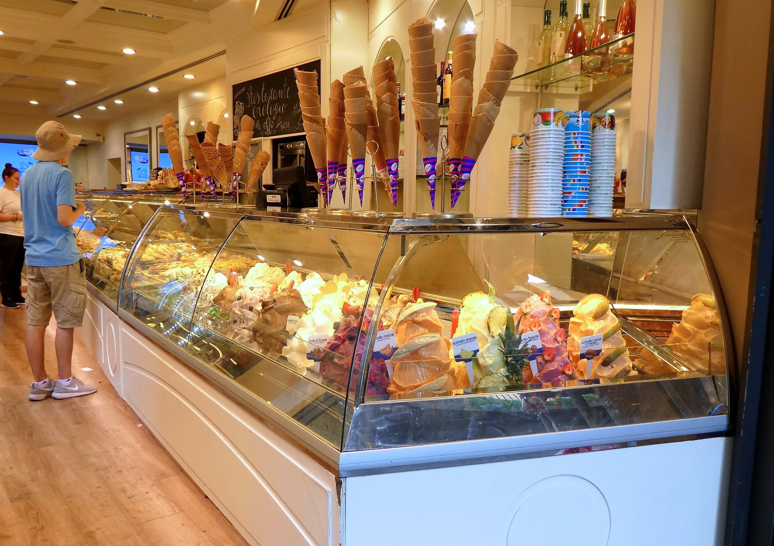 6/Enjoy gelato, pizza & other tasty treats
