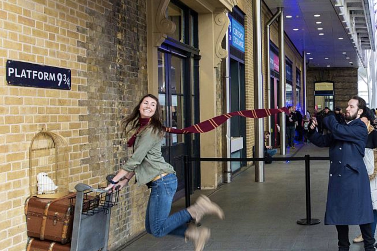1/Snag some snaps on Platform 9 ¾