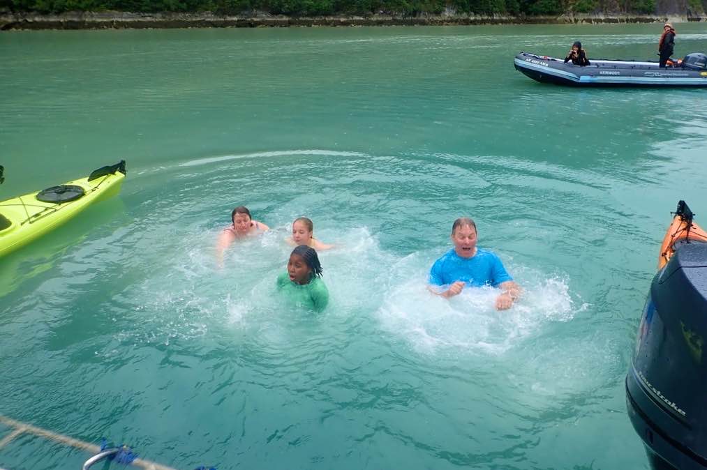 4/Doing the polar plunge