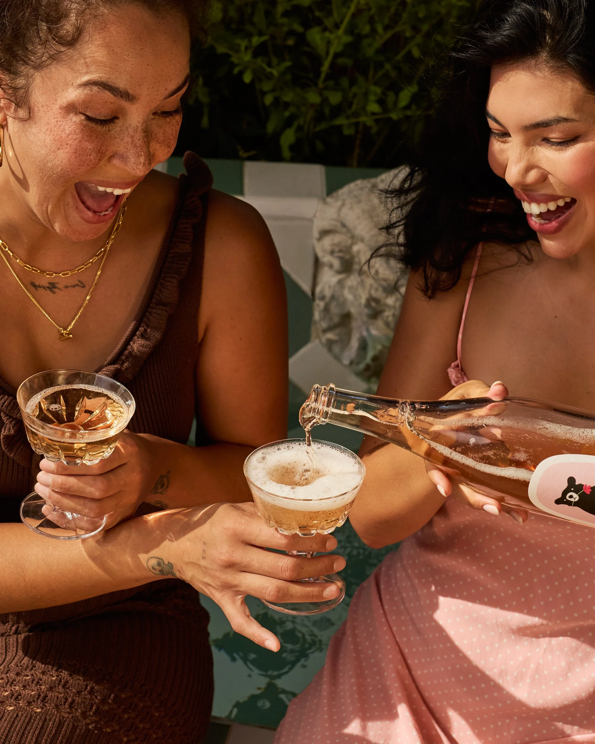 Two Girls Pouring Cocktails / Jennifer Chong - Lifestyle Photographer - Los Angeles
