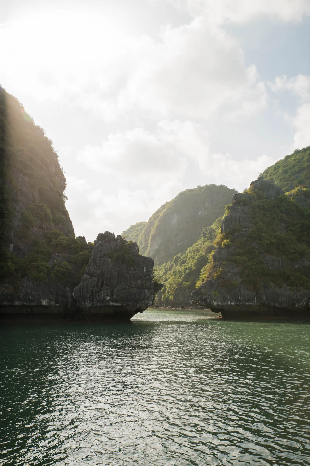 Ha Long Bay, Vietnam / Jennifer Chong