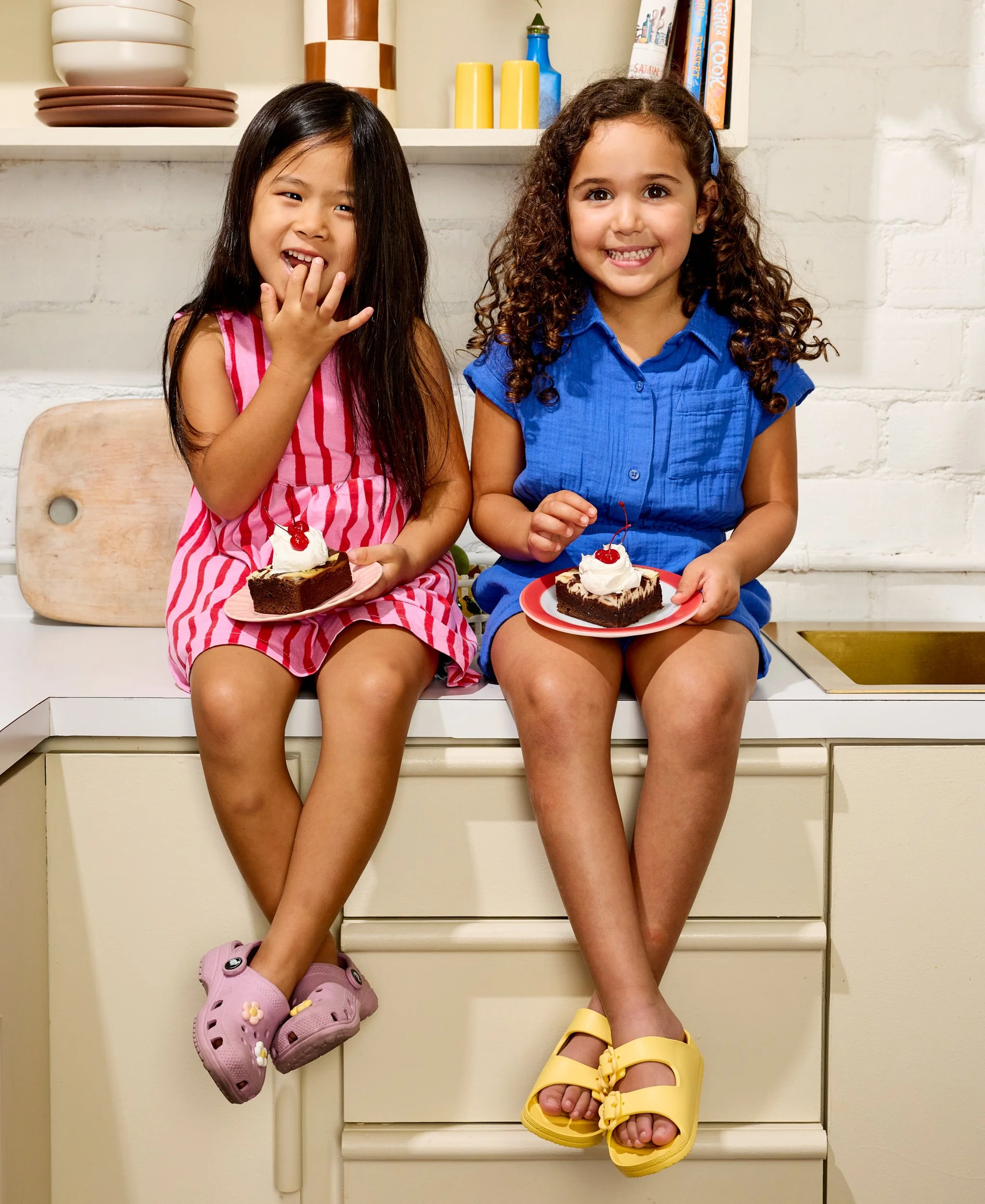 Two Girls enjoying dessert on the counter  / Jennifer Chong - lifestyle and food photographer