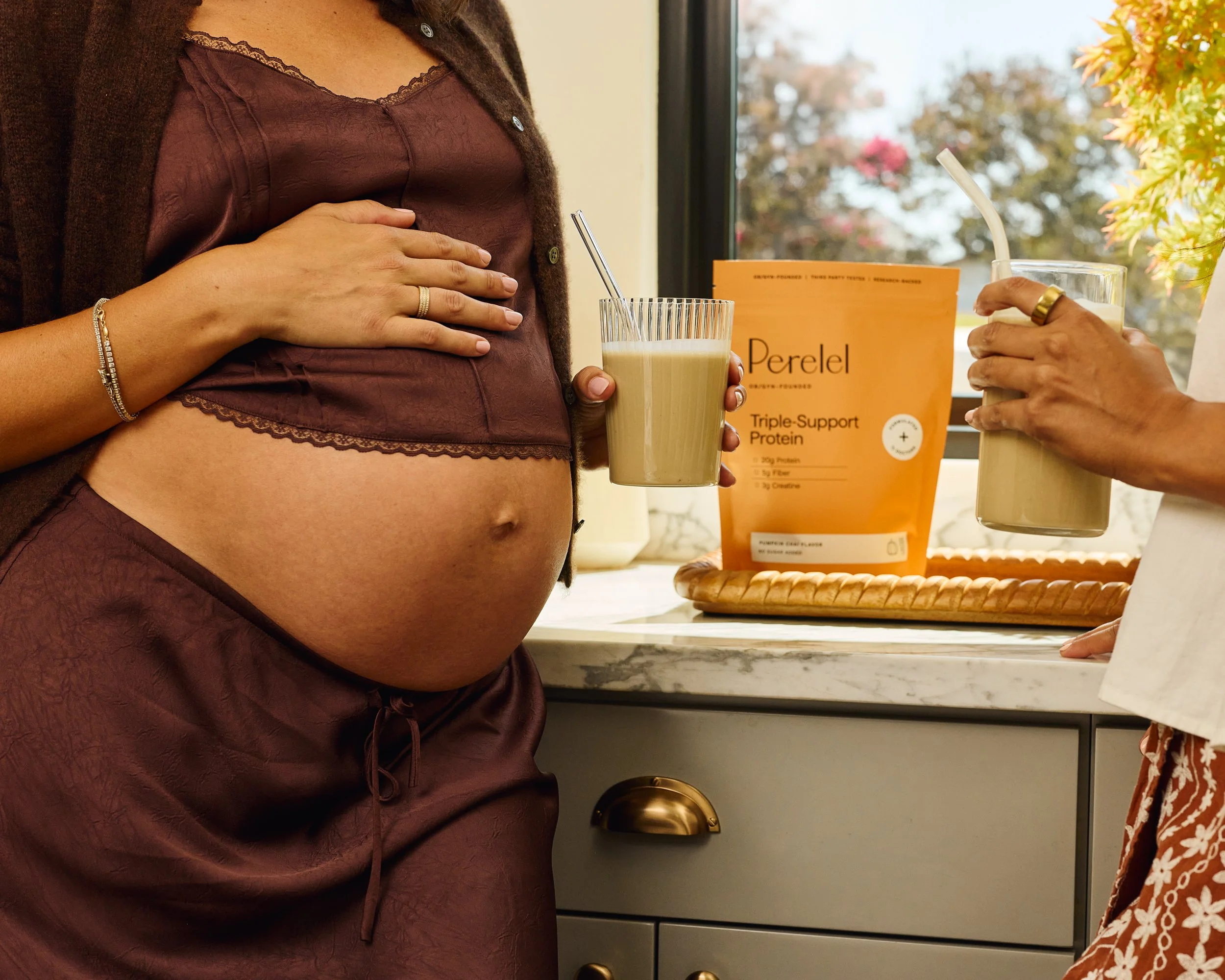 Pregnant Mom for Perelel Health / Jennifer Chong - LA Lifestyle Photographer