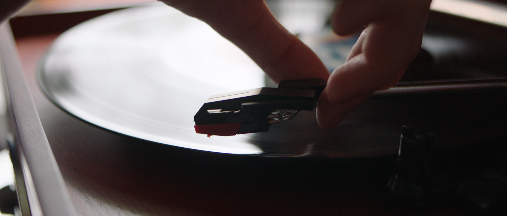 Idol record player cu.jpg