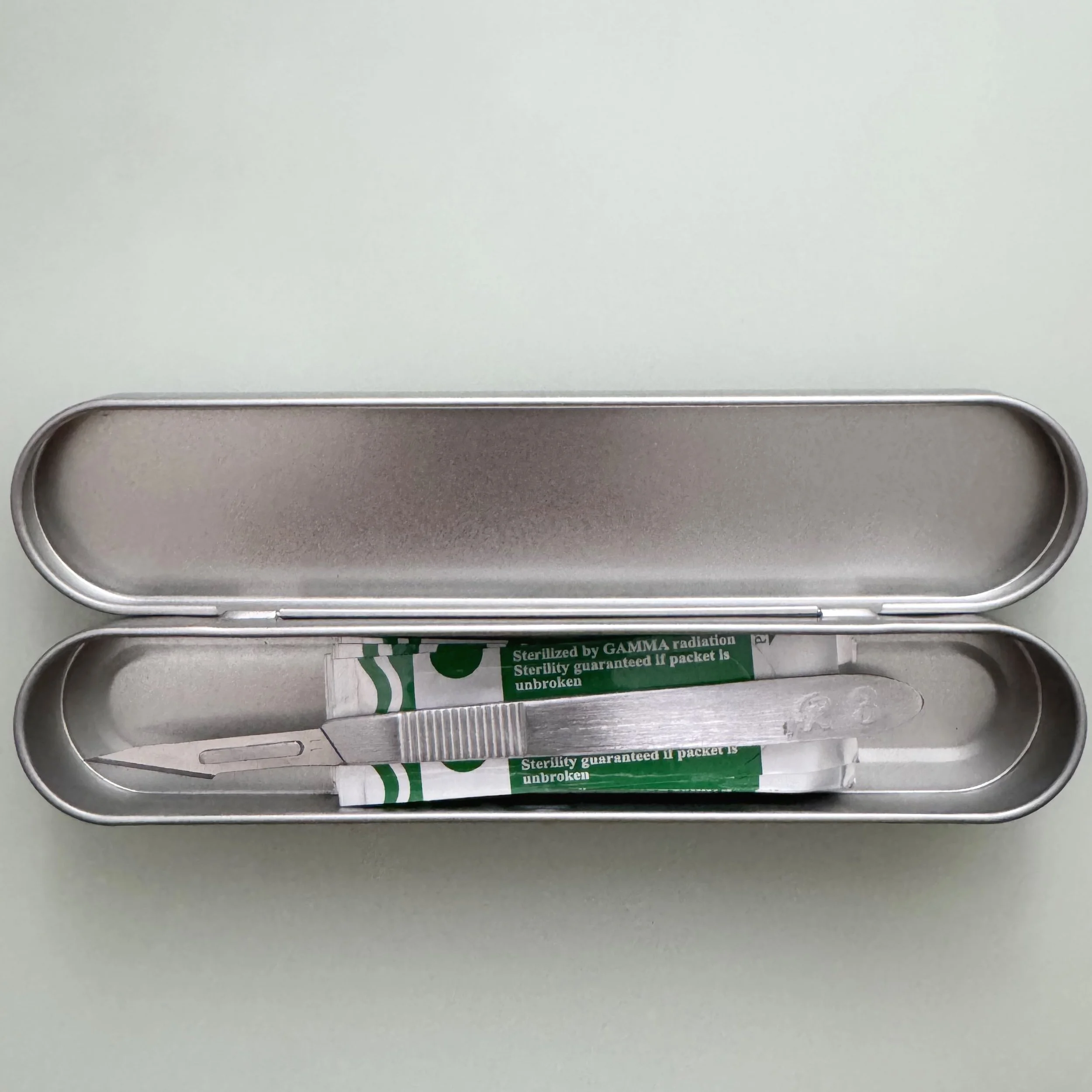 Scalpel with 10 Blades (#11) and Box