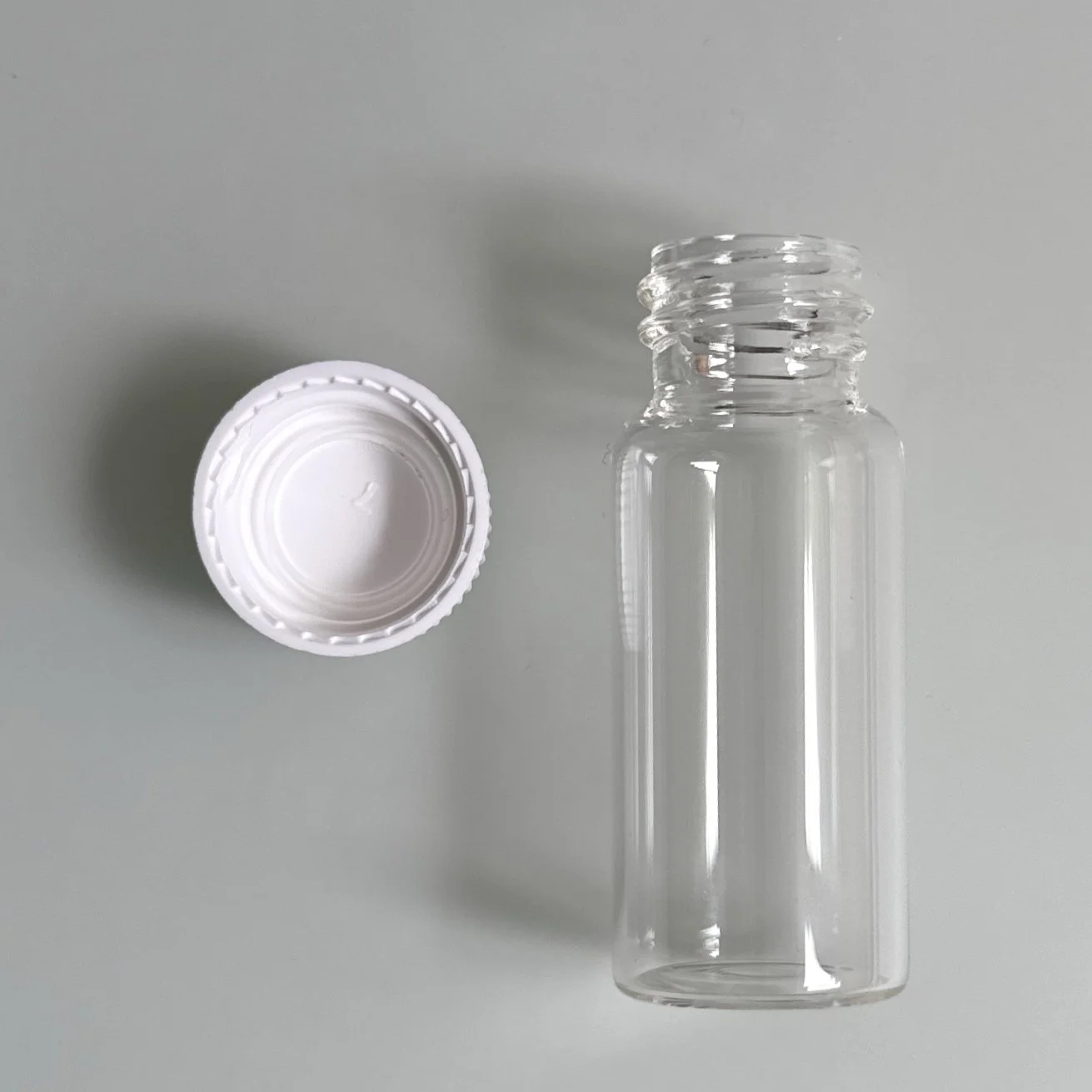 11ml glass vial IMG_9825.jpg