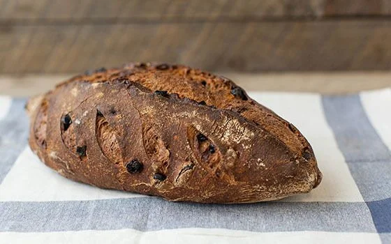 Raisin Walnut Batard