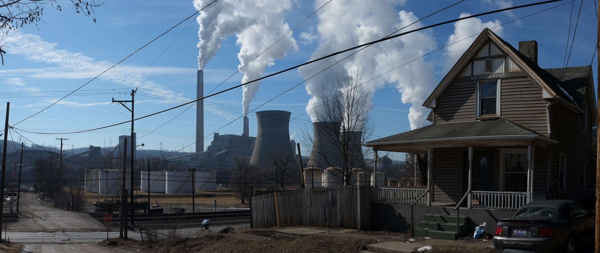    
  
 
  
  The Bruce Mansfield coal-fired power plant in Shippingport, Pa., generates power enough to supply one and a half million homes.&nbsp; It sits alongside the Ohio River in Beaver County, about 30 miles north-west of Pittsburgh  
  
 Norma
