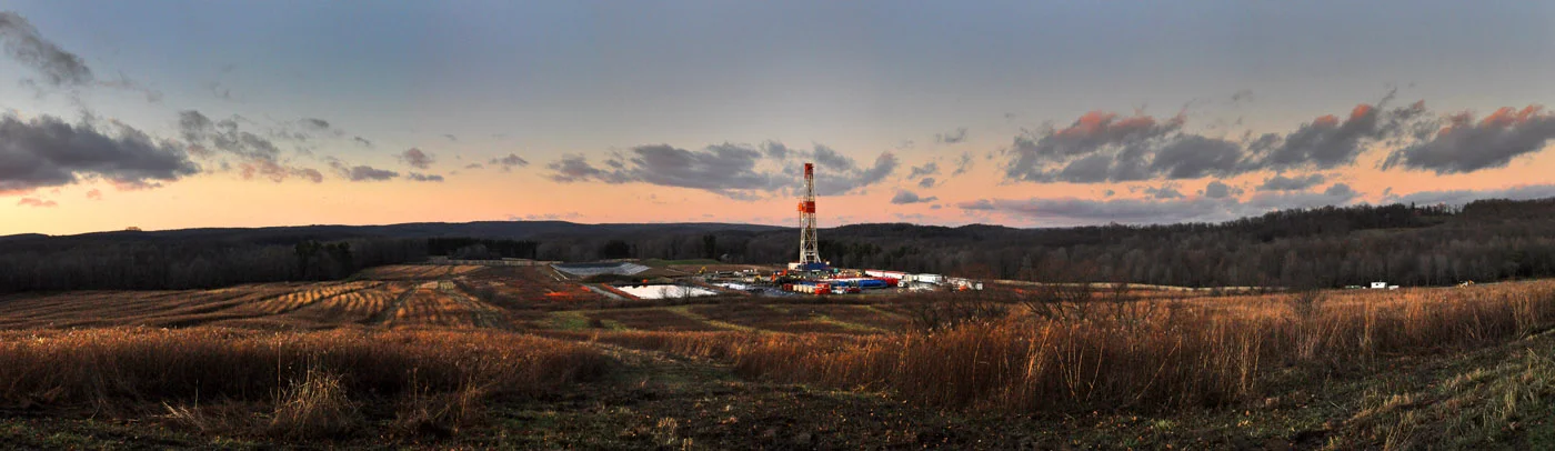 The drilling rig at Williams’ Rial gas well pad. Donegal, PA. © Brian Cohen/MSDP 2012