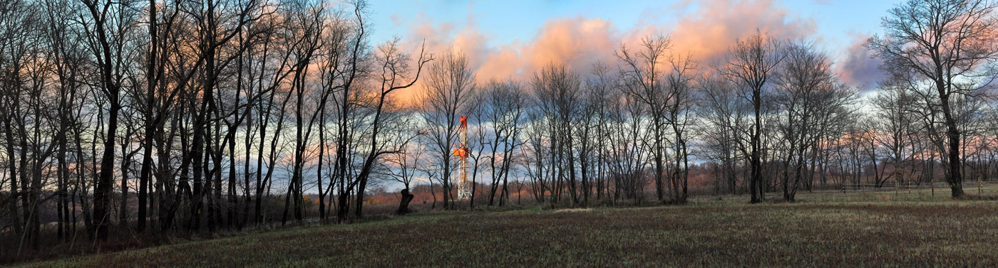  The drilling rig at Williams’ Rial gas well pad. Donegal, PA.&nbsp; © Brian Cohen/MSDP 2012 