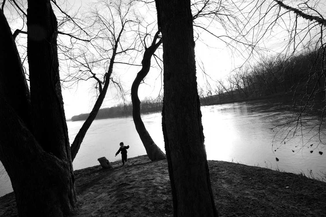  The Susquehanna River flows through areas threatened by the shale gas industry. It is key to all drilling operations as a source for clean water to frack each gas well, and sometimes also a repository for wastewater.&nbsp; ©  &nbsp;Lynn Johnson/MSDP