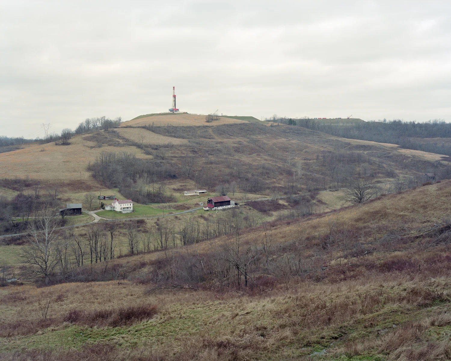 View of a natural-gas drilling rig along Devil’s Half Acre Road in East Finley, PA on 01/24/2012. © Noah Addis/MSDP 2012