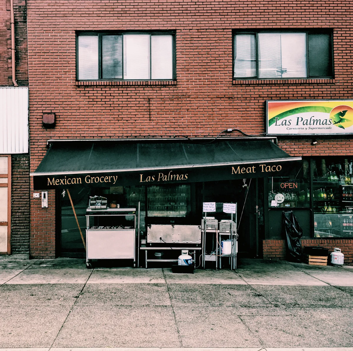Las Palmas Brookline © Brian Cohen/TDW 2017