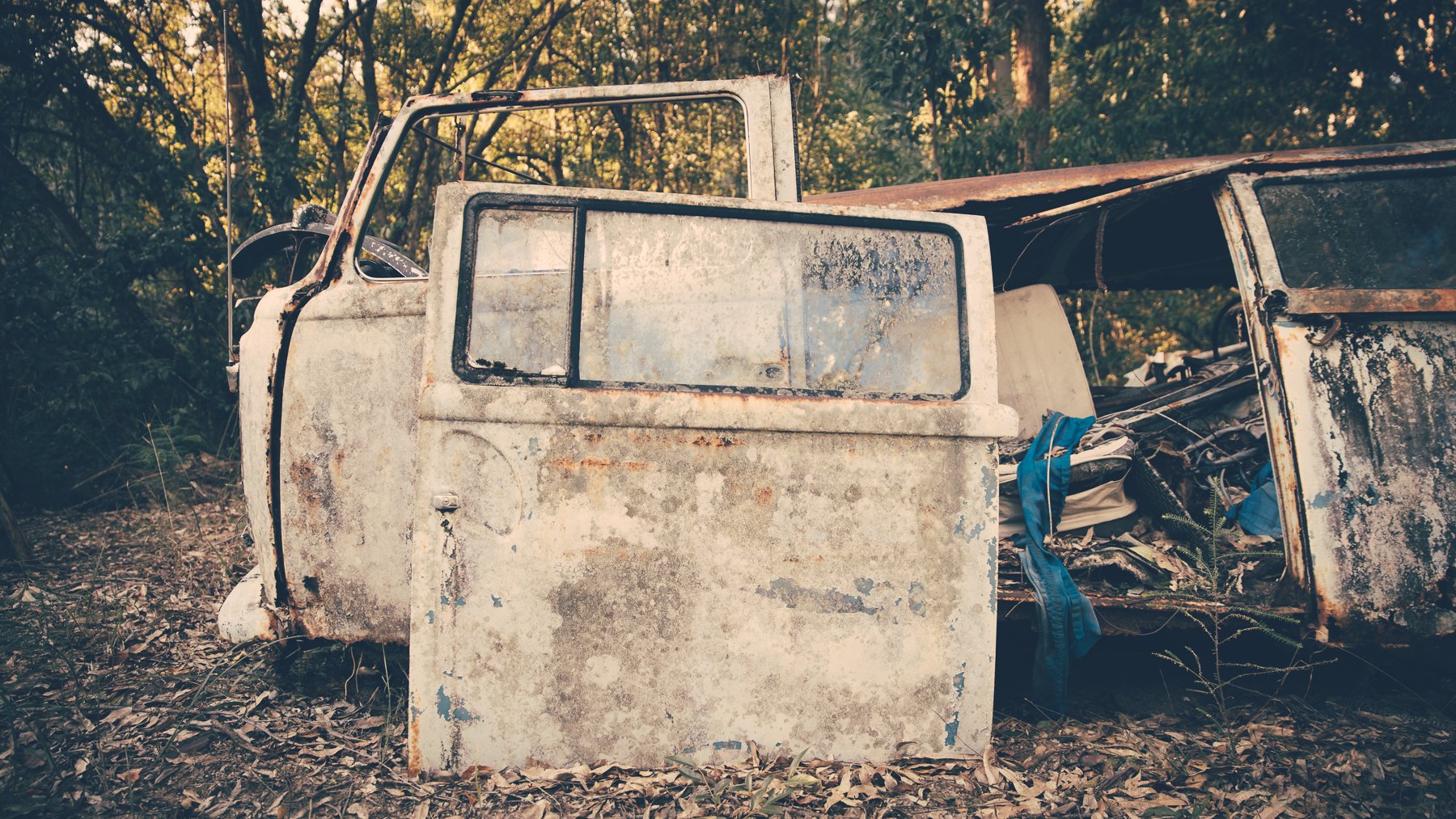 VW Grave Yard-5600.jpg