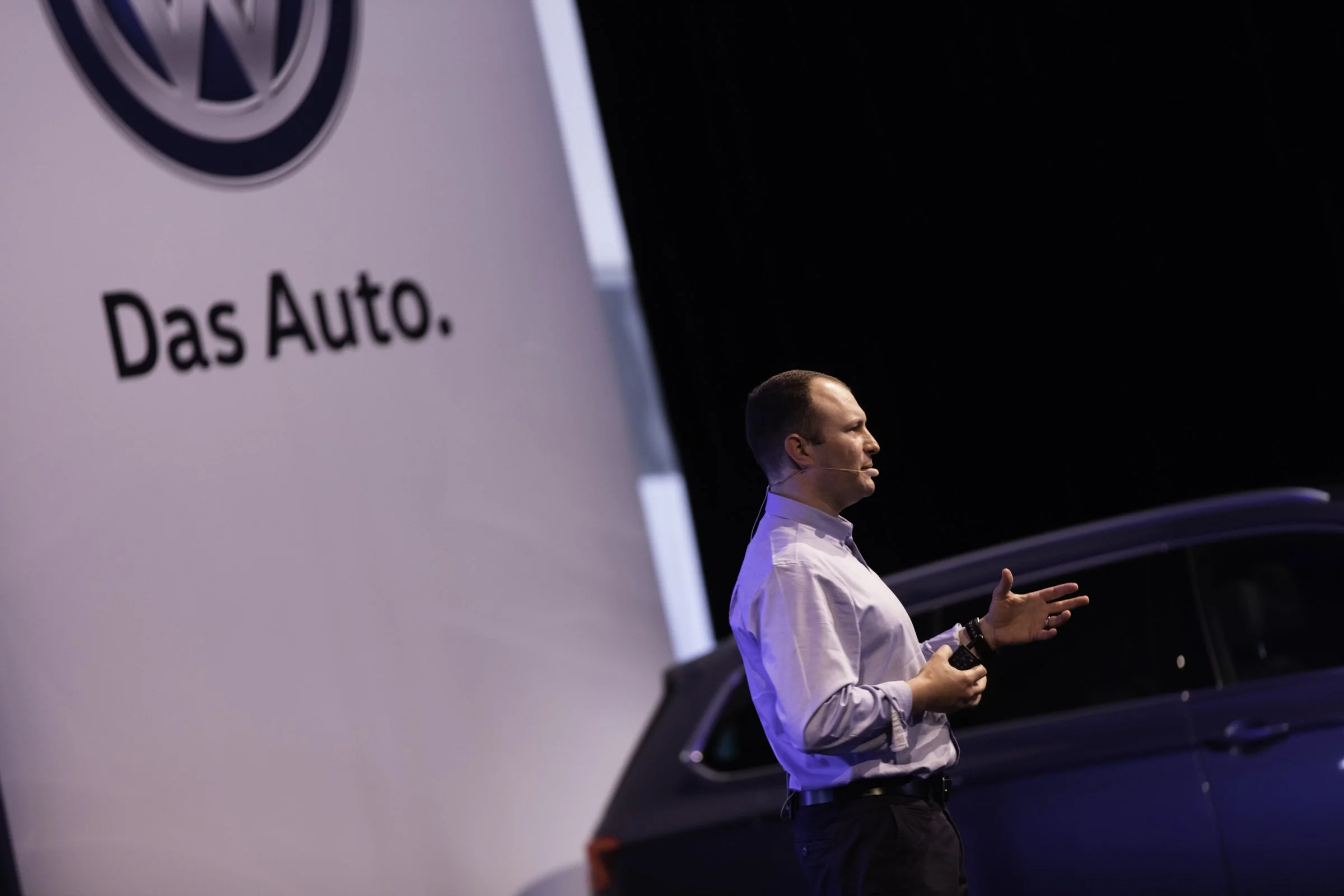 VW Passat-0121.jpg