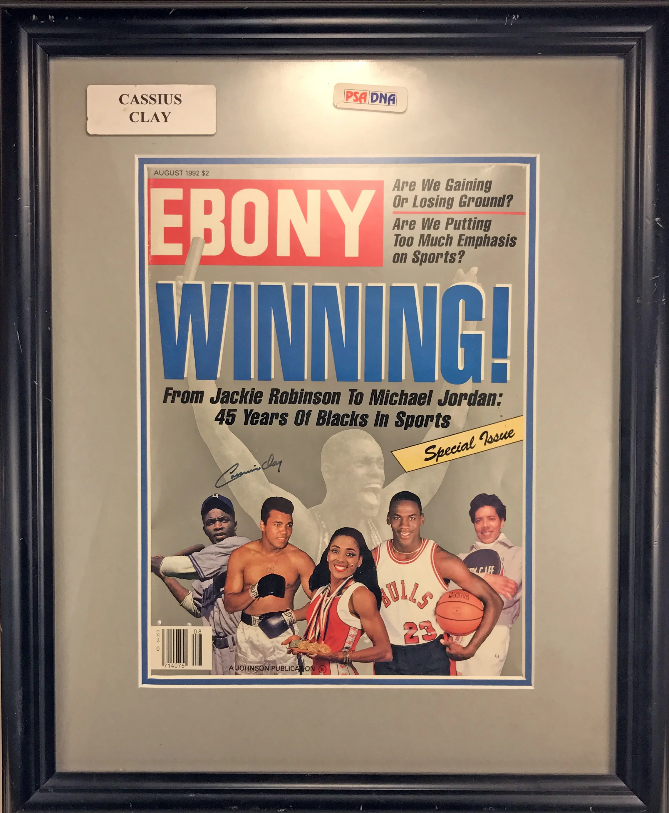 Cassius Clay Signed Ebony Winning Magazine