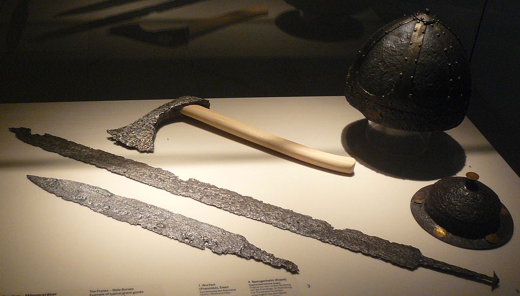 Frankish weapons