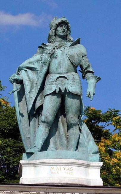 Matthias statue