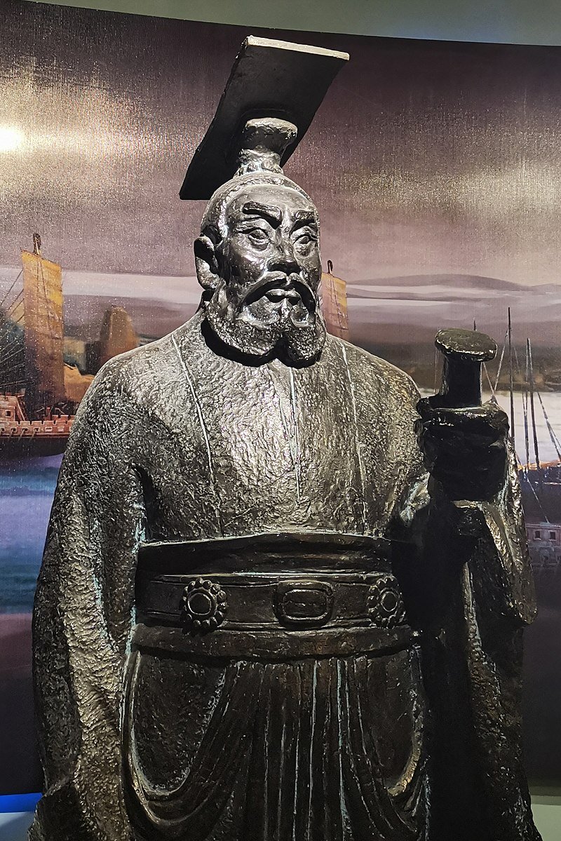 Statue of Fuchai of Wu