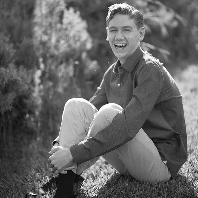 a couple shots from my first senior shoot of the season!! (that was a lot of s's lol) anyways, loved this georgetown shoot with none other than my co-yearbook-editor, elliot :)