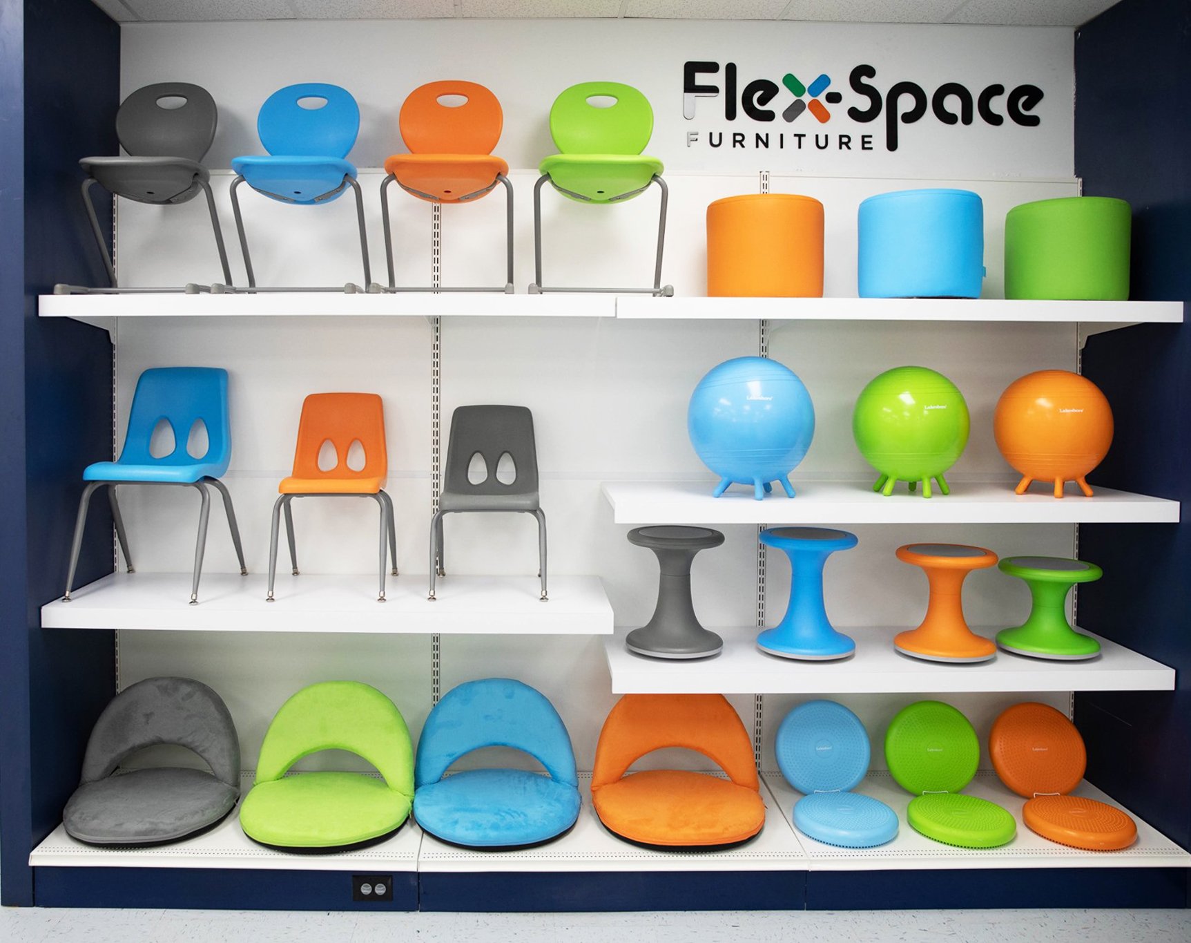  The Flex-Space wall was such a success that it has been incorporated into many of Lakeshore’s retail spaces across the country 